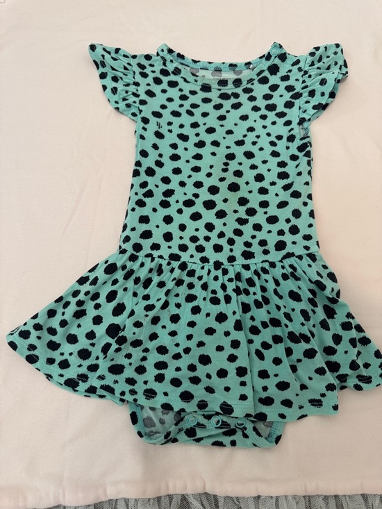 Posh Peanut Other - Posh Peanut Mint Green and Black Spot Infant Romper